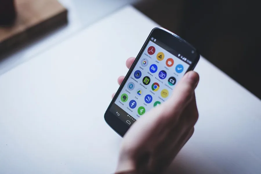 Classificado Demo 136 - iPhone com nota fiscal
